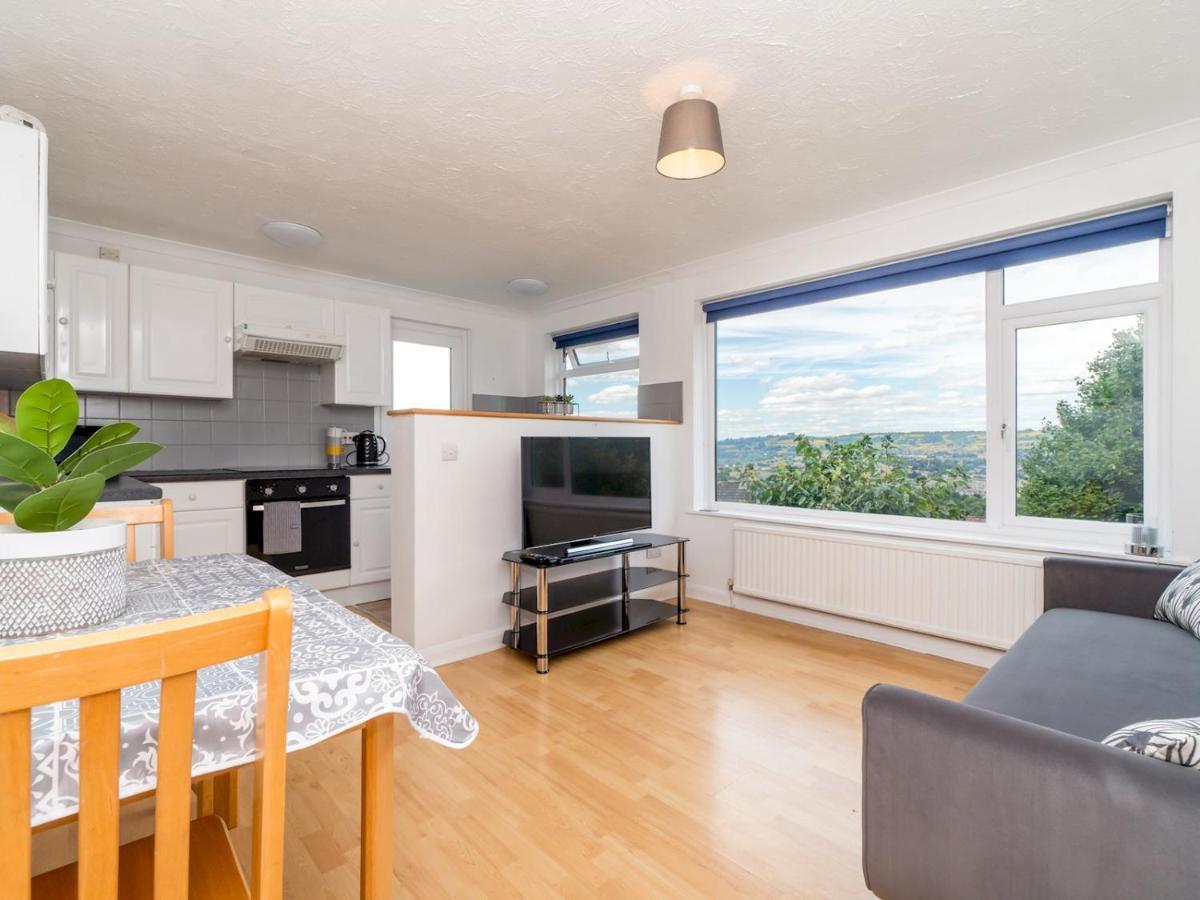 Ferienwohnung Pass The Keys One Bed Flat With Stunning Views And Free Parking Bath Exterior foto