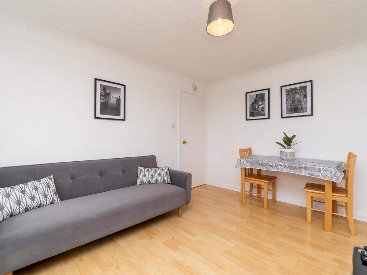 Ferienwohnung Pass The Keys One Bed Flat With Stunning Views And Free Parking Bath Exterior foto